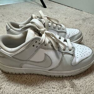 Gray and white Nike dunks size 7